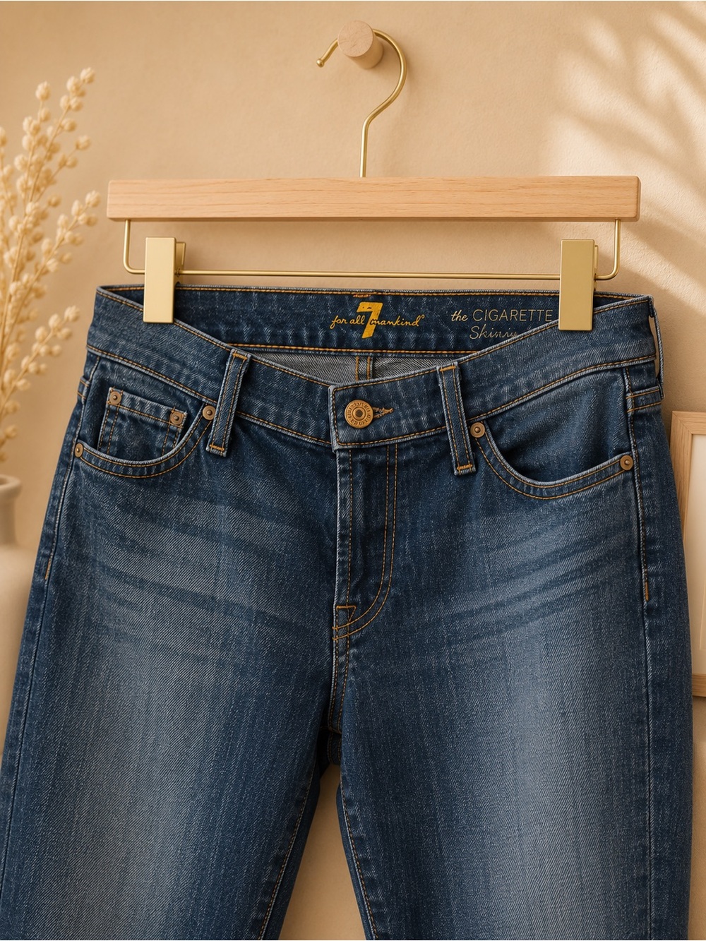 7 For All Mankind Ankle Crop Jeans with Amazing zipper leg detail